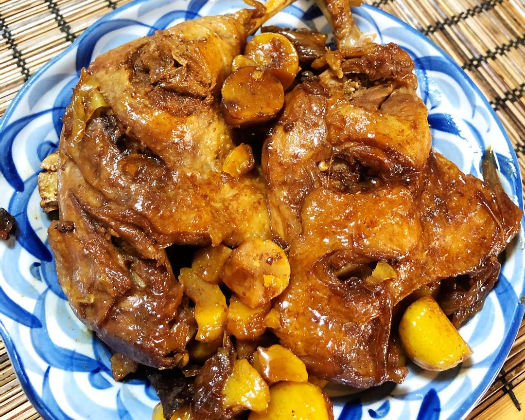 电饭锅版板栗红烧鸭腿的做法