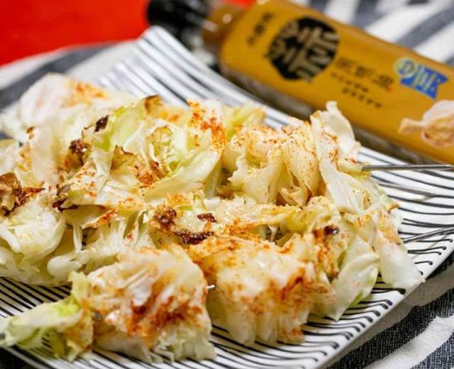 零油烟-串烤蒜香高丽菜的做法