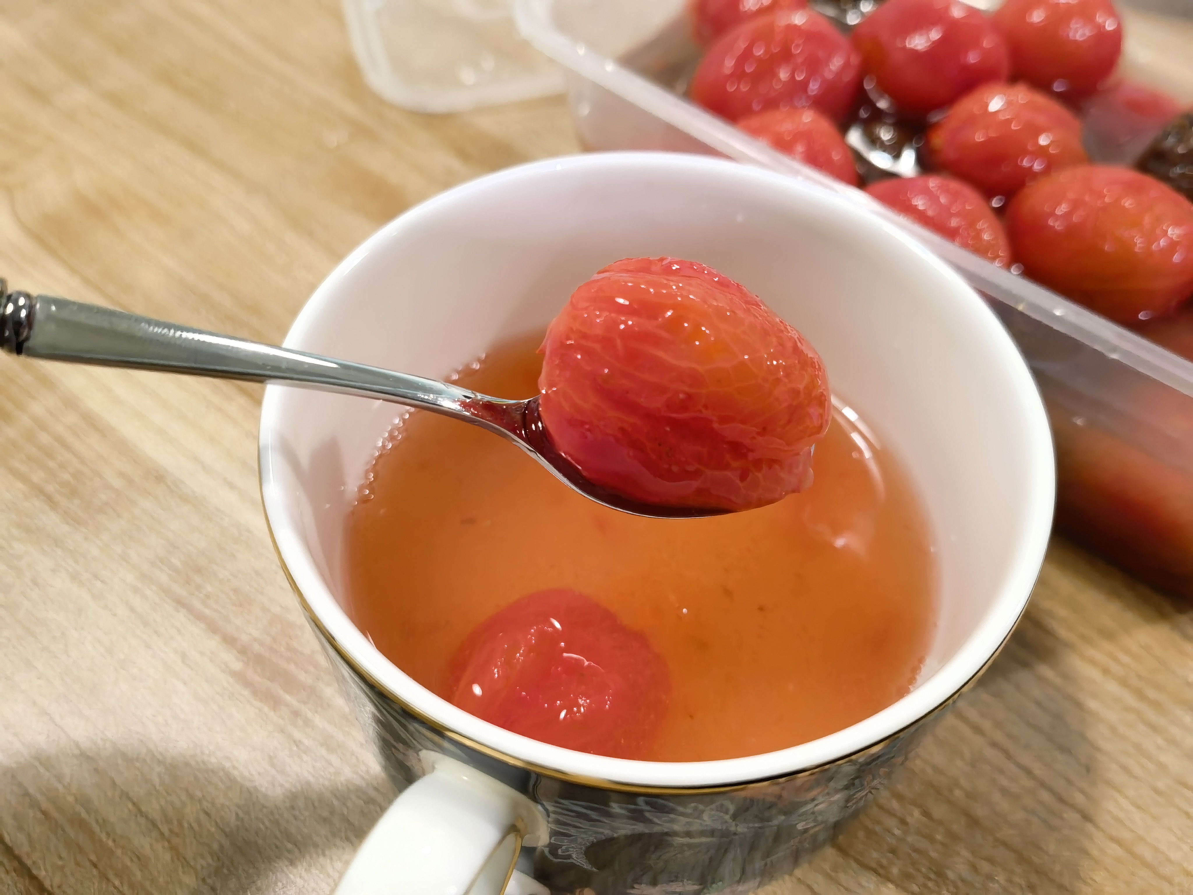 10分钟小甜品—酸酸甜甜梅渍小番茄的做法 步骤12