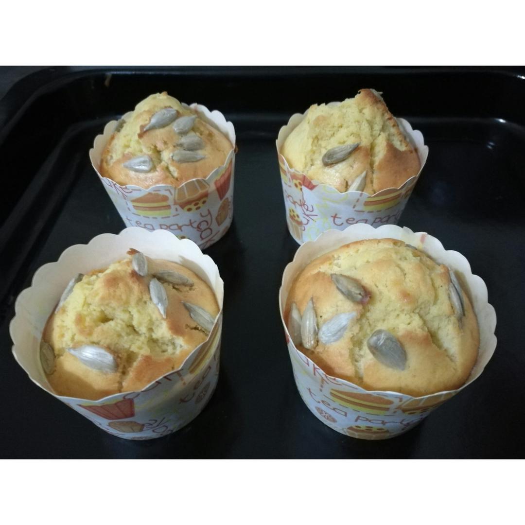 不会回缩的纸杯蛋糕--海氏烤箱定制