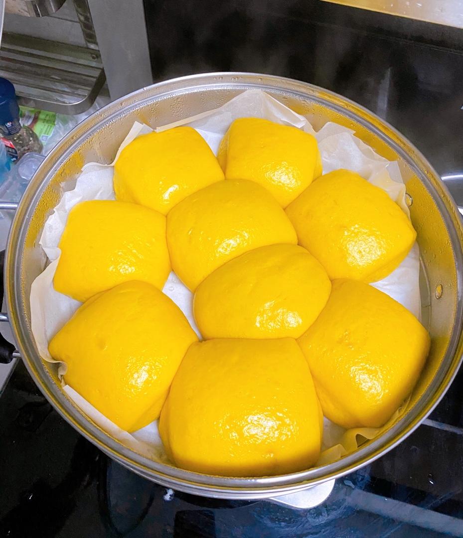 新手也可以--详解如何做出人见人爱、金黄的南瓜馒头