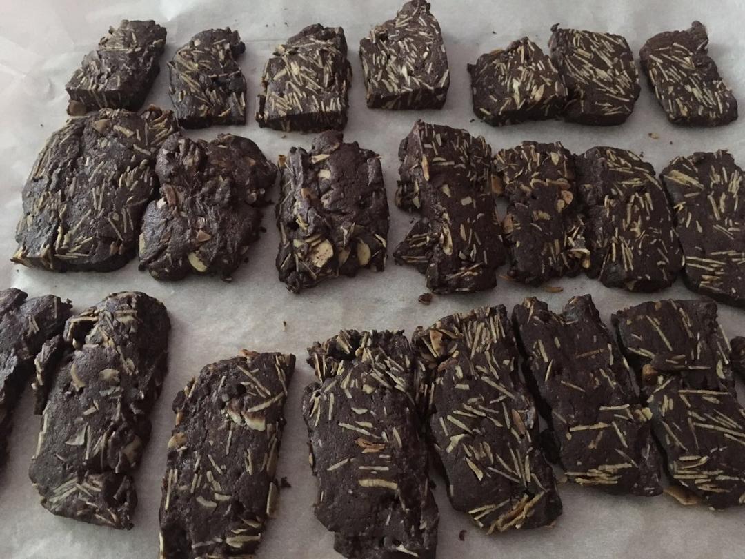 香浓酥脆的蔓越莓曲奇饼干和巧克力杏仁儿饼干～无蛋奶油版本