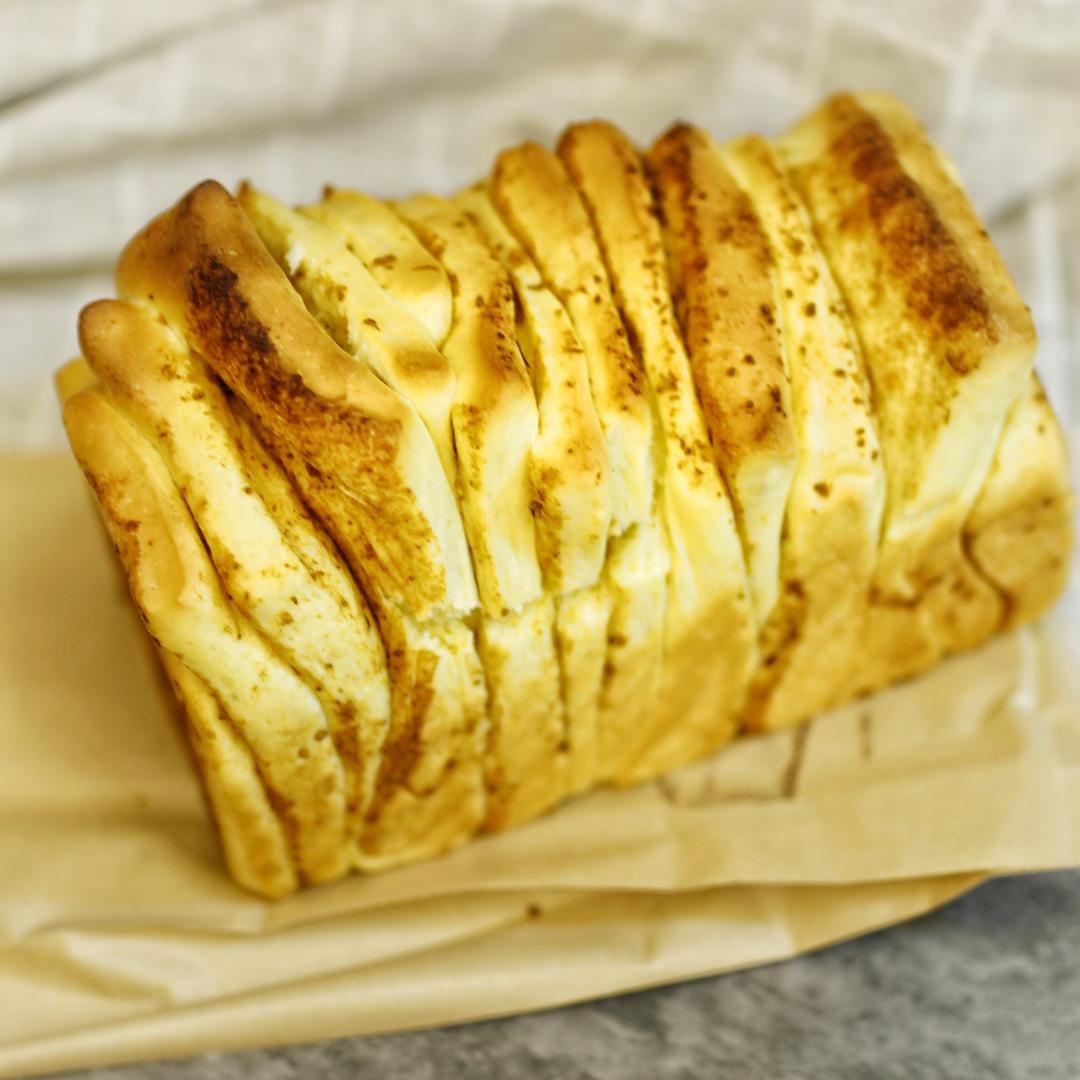 手撕千层肉松面包
