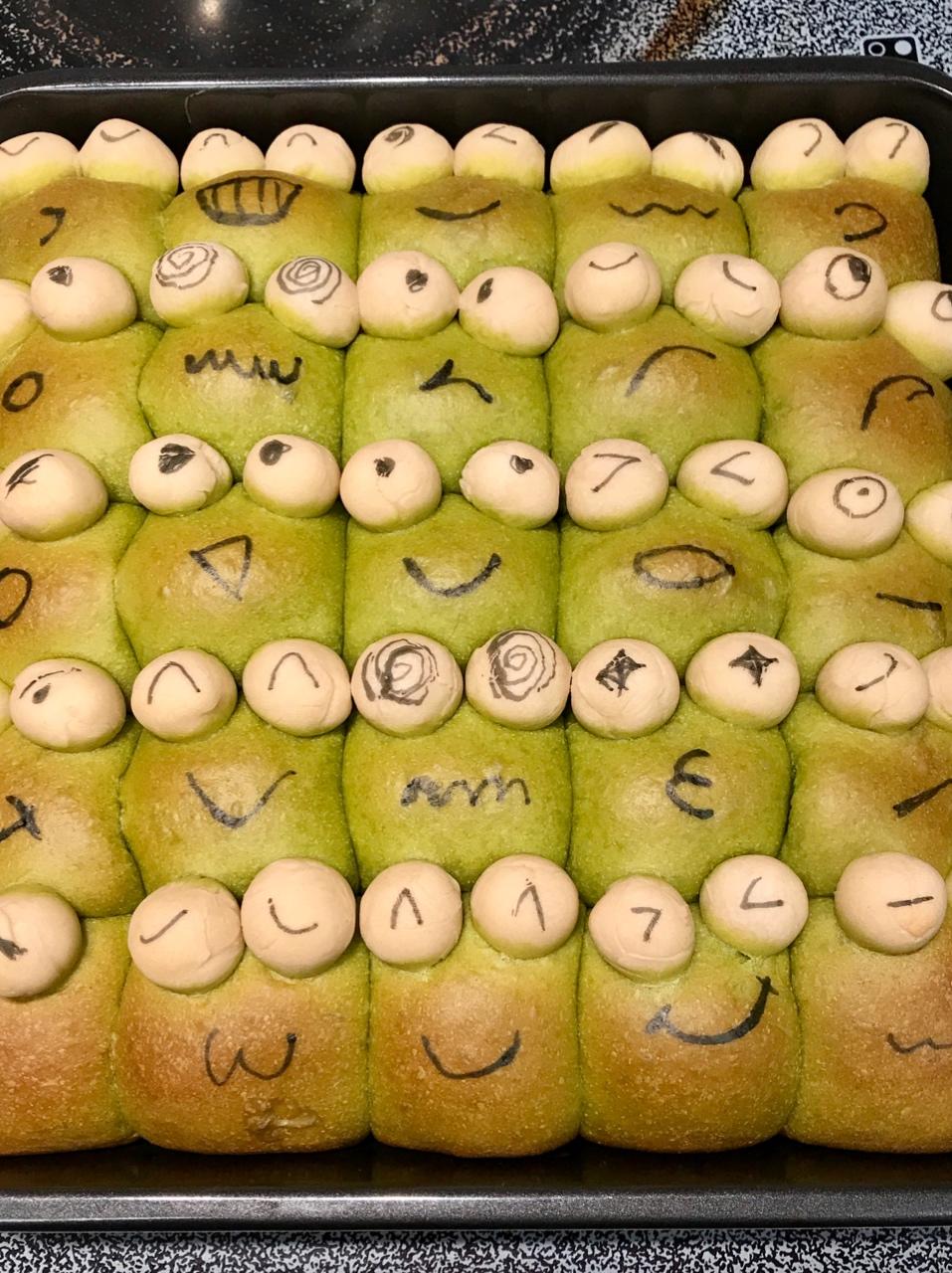 青蛙挤挤小面包