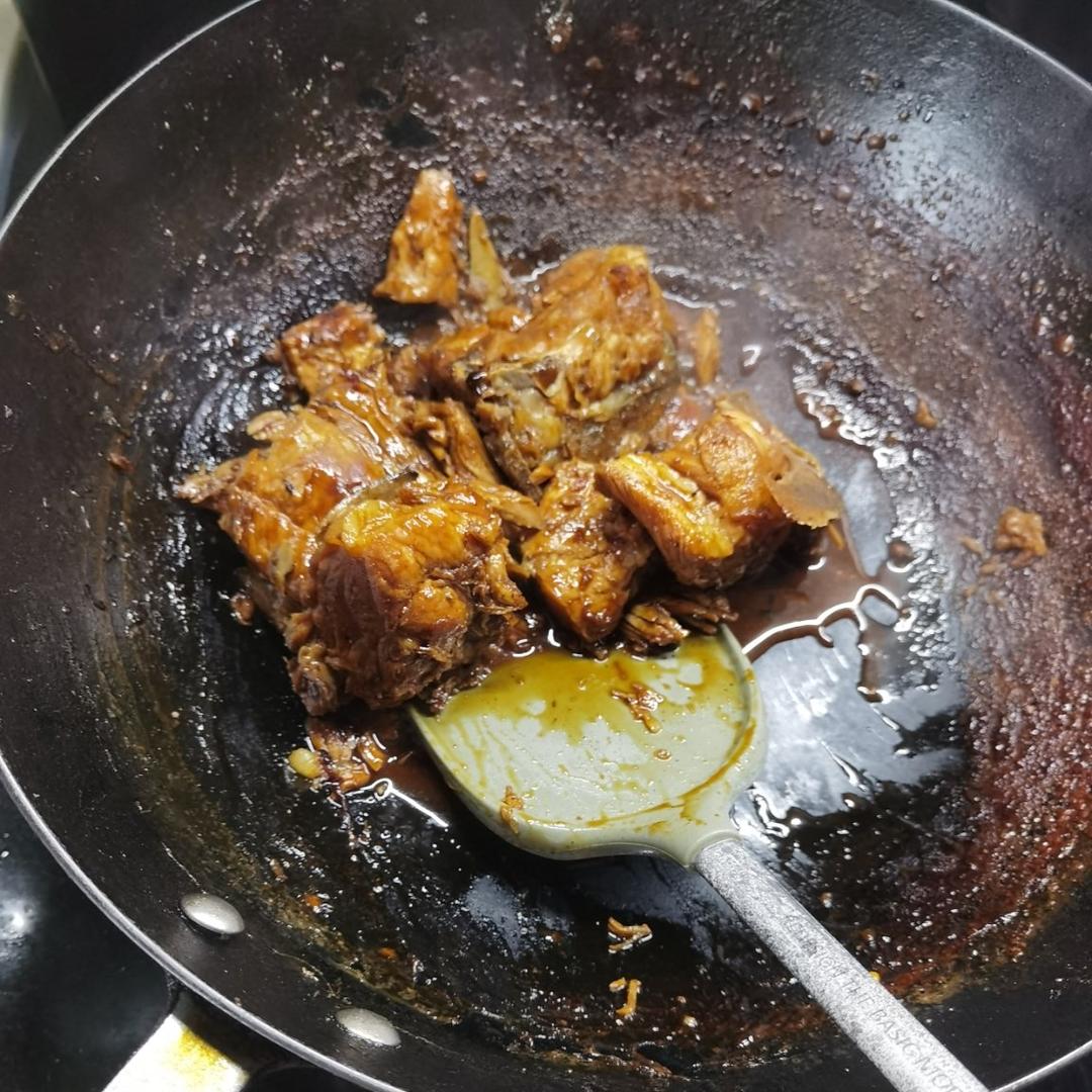 啤酒烧排骨（好吃到吼吼～）