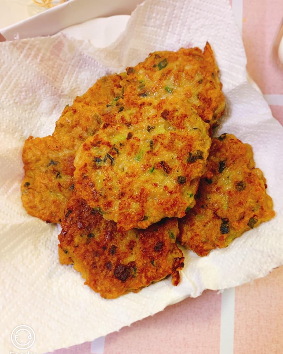 南通味道—五彩丝瓜文蛤饼
