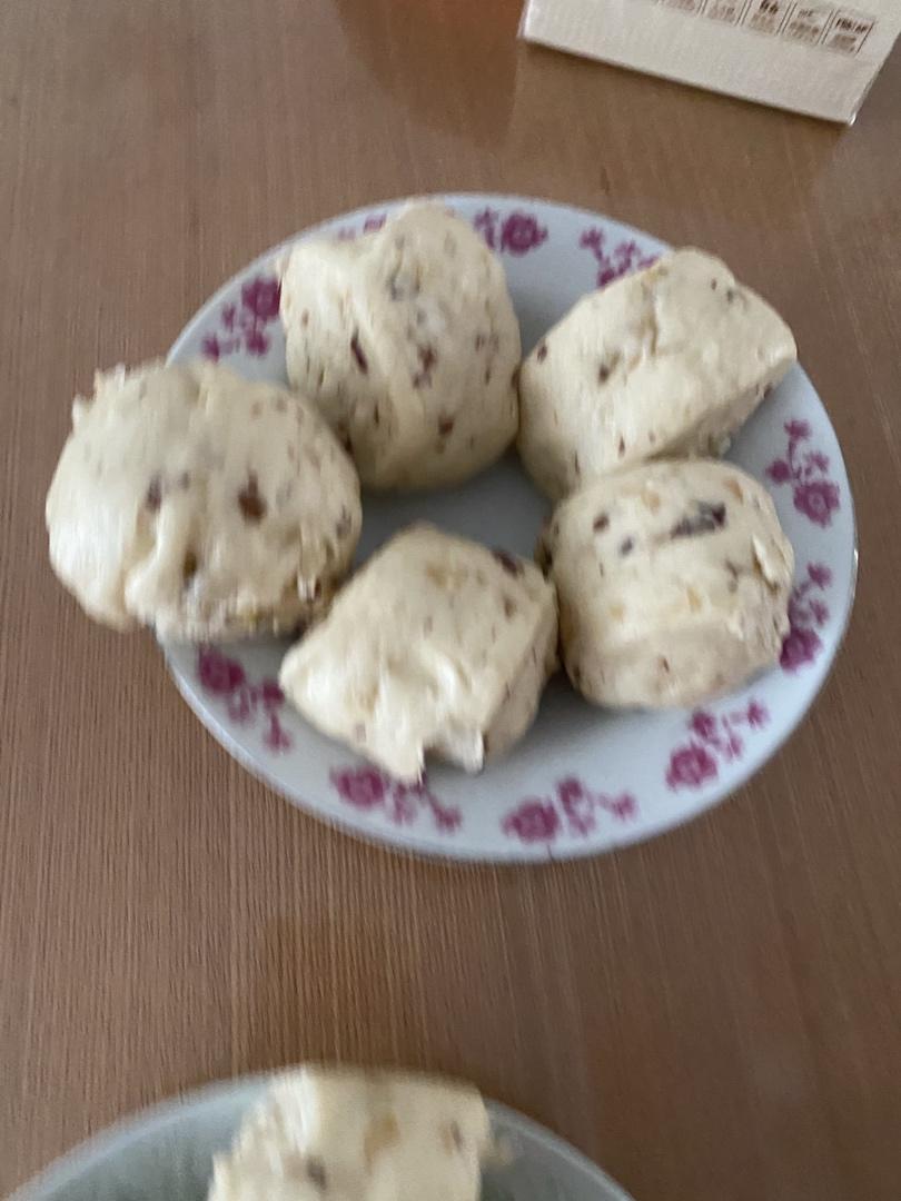 红枣葡萄干芝麻刀切馒头