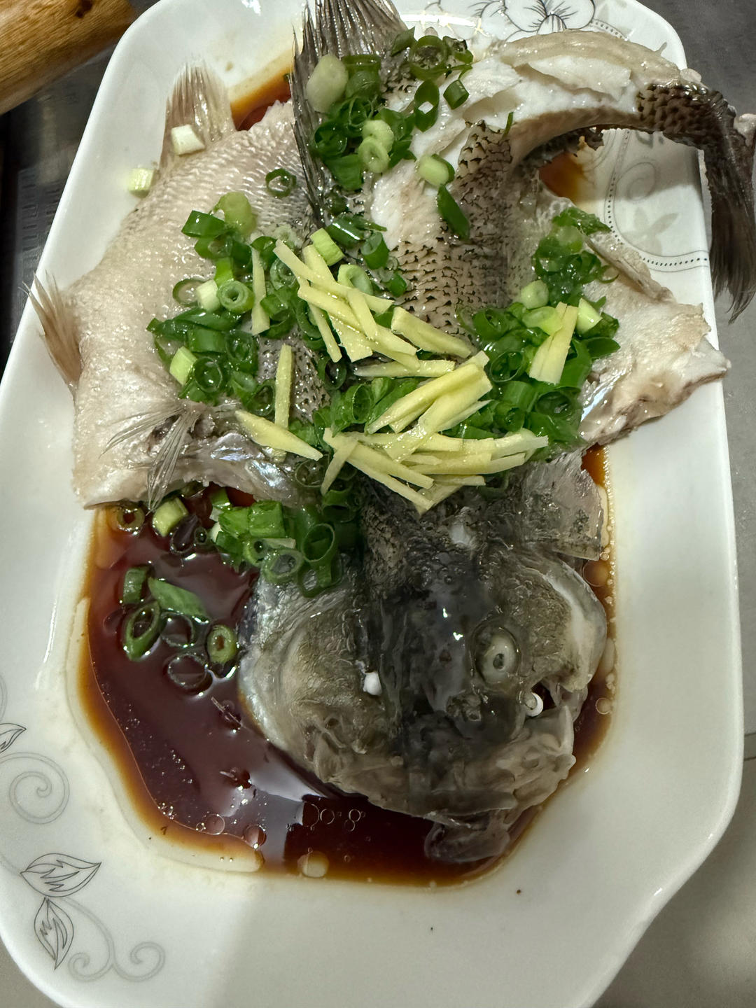 10分钟做 清蒸鲈鱼 （附切鱼图解）