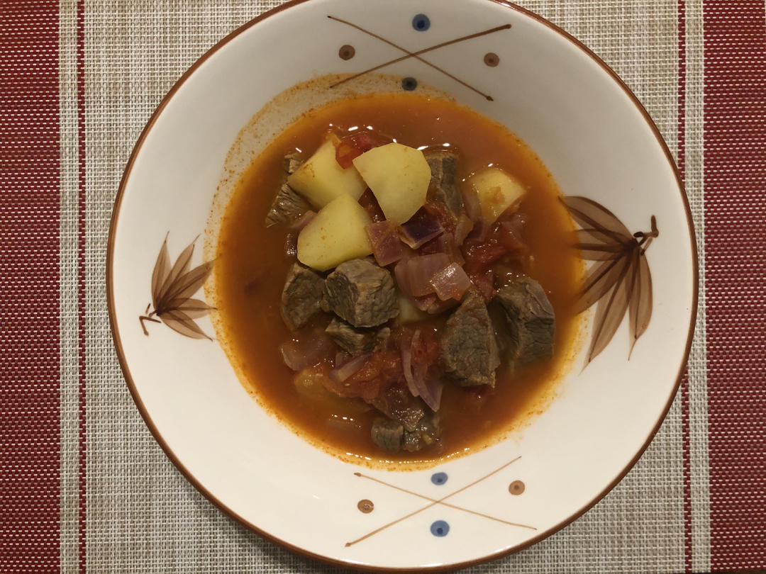 【家常菜】番茄土豆炖牛腩