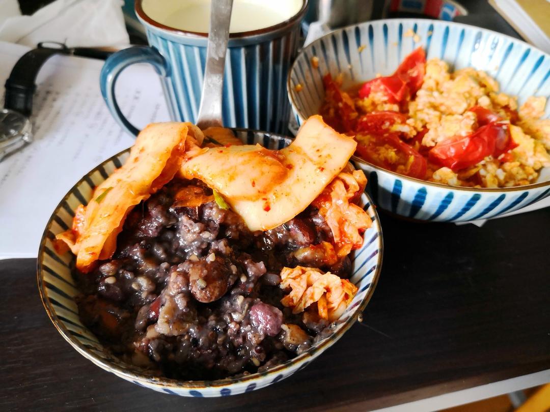 豆浆杂粮粥（别名：回归正轨粥）丨健康·三餐