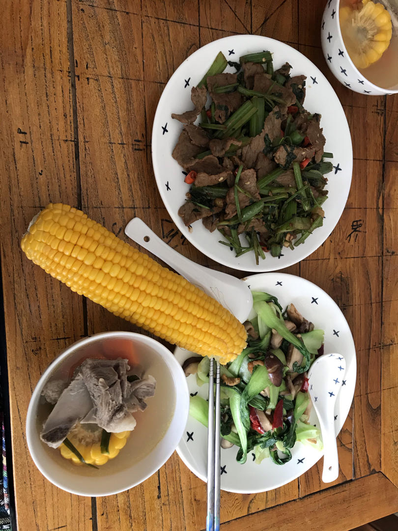 小炒牛肉（肉嫩味香）