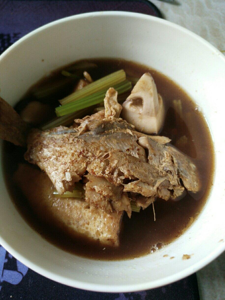 超级下饭的鲳鱼豆腐煲