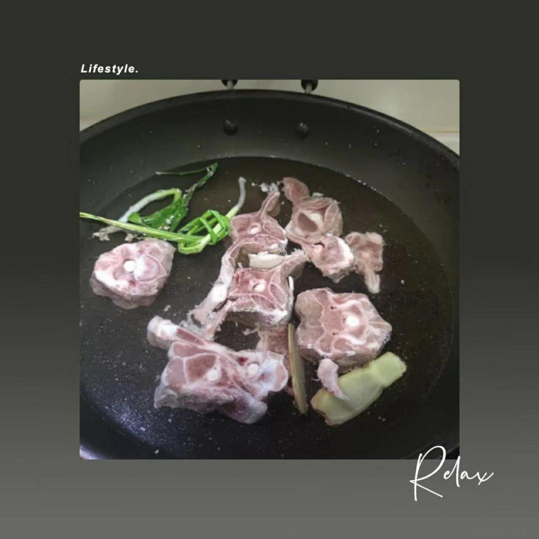 番茄虾滑豆腐煲【5-6月北鼎珐琅锅食谱】