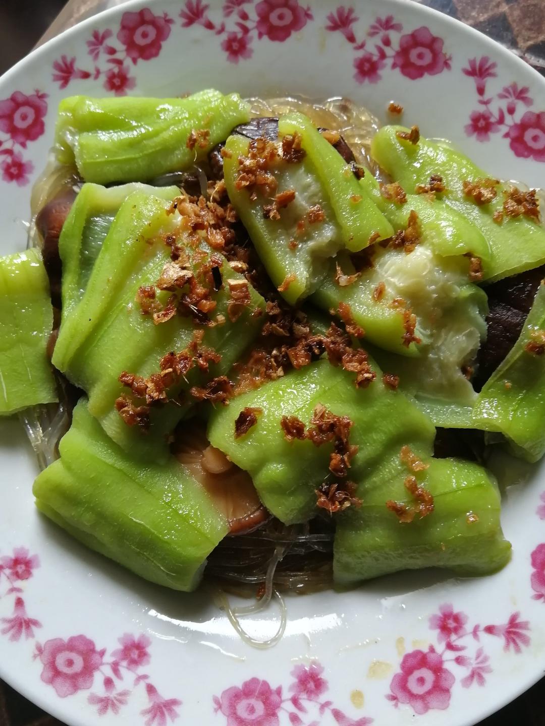 蒜茸粉丝蒸丝瓜