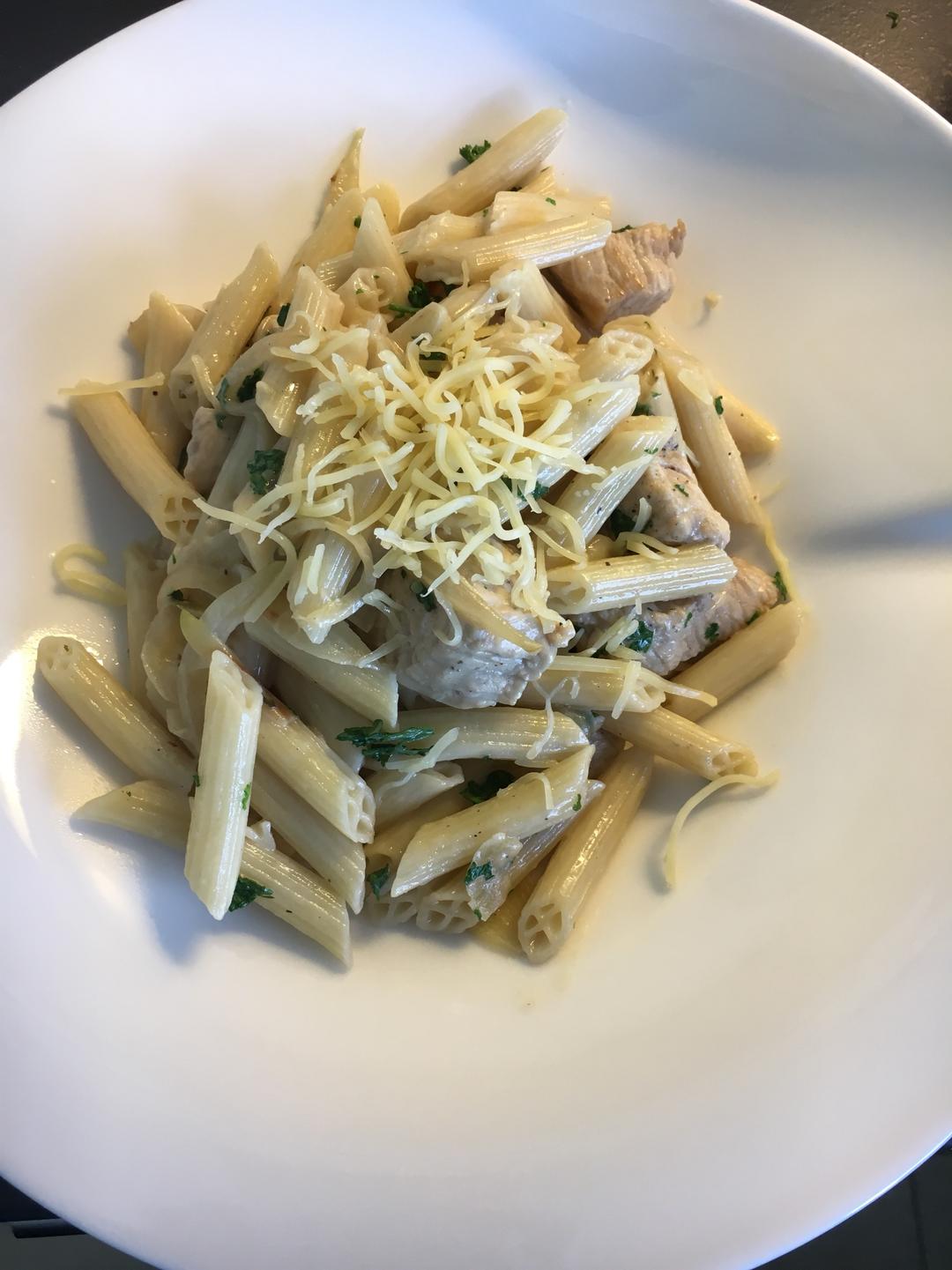 奶油火鸡意粉
