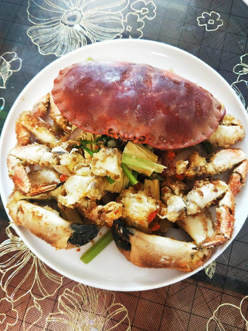 好吃到跳的椒盐面包蟹