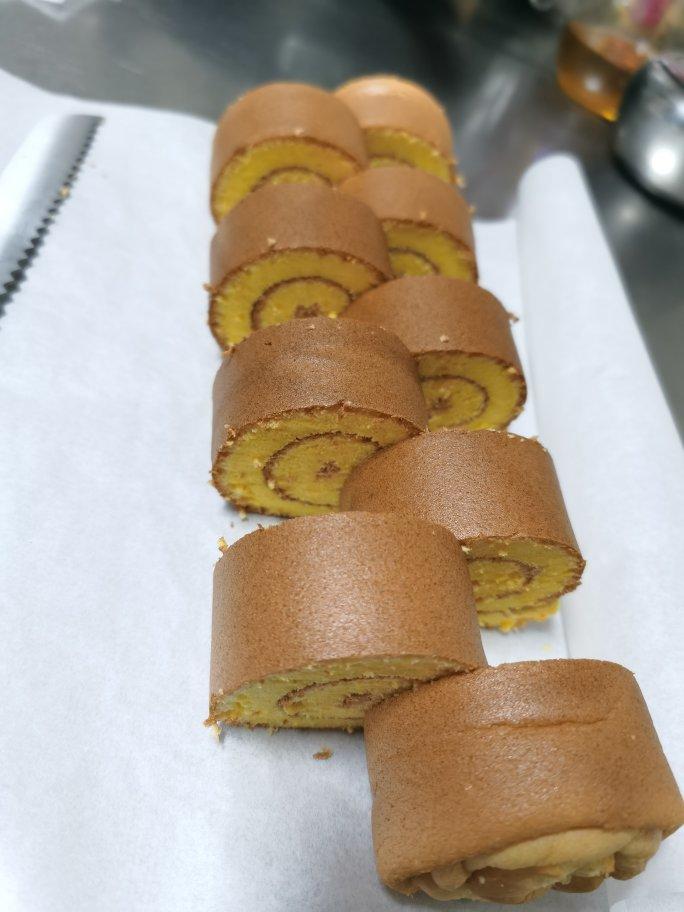 不开裂不掉皮的完美蛋糕卷