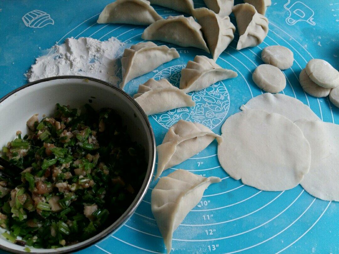 芹菜木耳鲜肉水饺