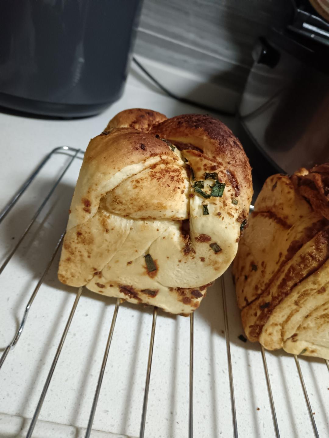 香葱肉松吐司/250克水立方