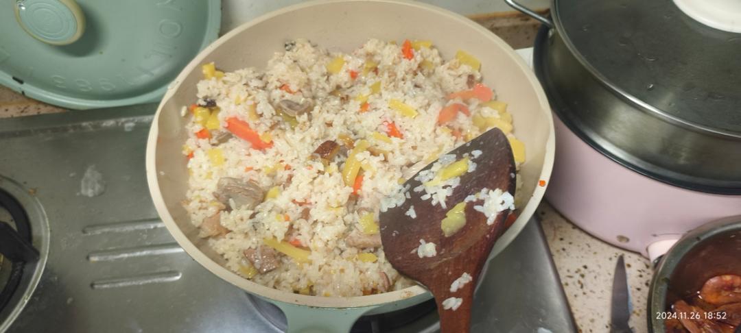 新疆羊排抓饭（出锅后米粒分明的秘密）