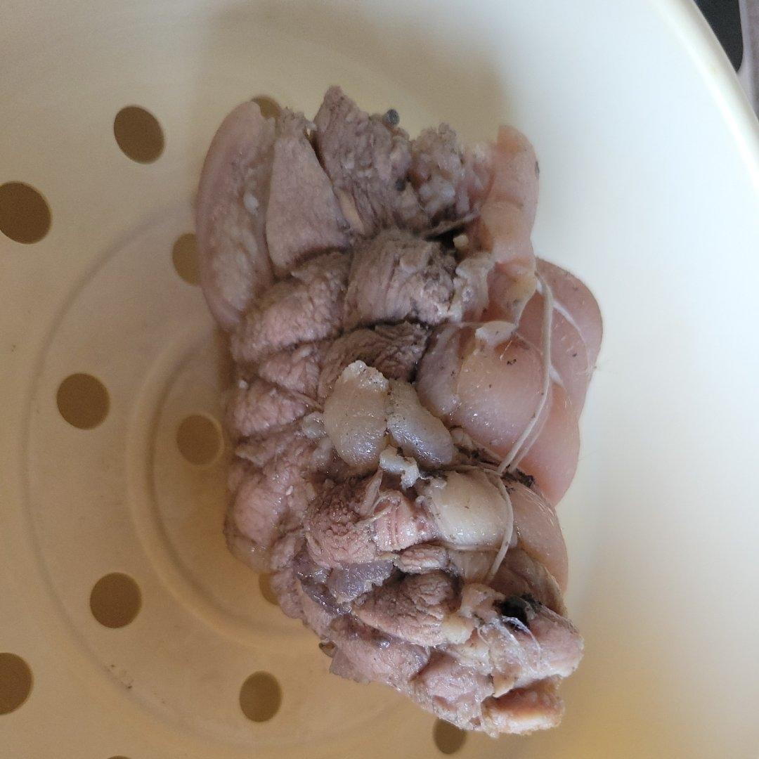 白切猪蹄髈（猪肘子）