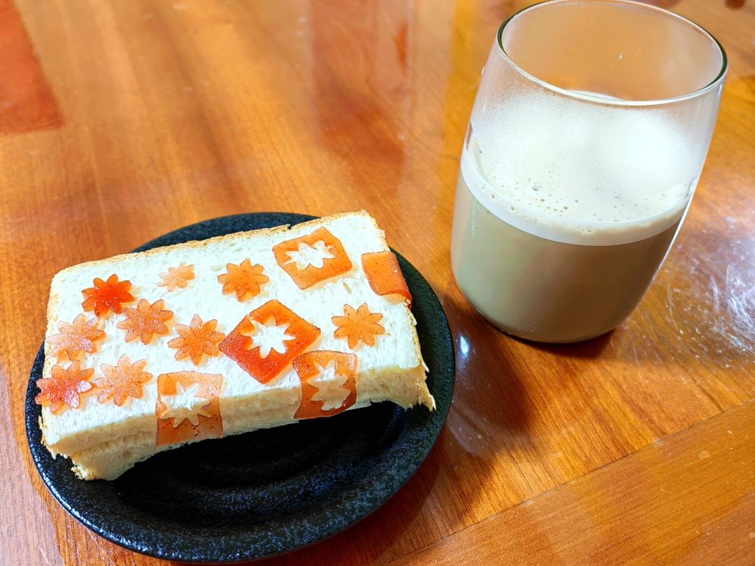 切片面包和山楂糕撞了腰的做法