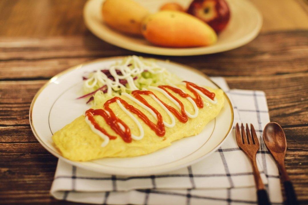 如何做一份整齐可爱的蛋包饭（附一只鸡蛋摊嫩蛋皮tips）