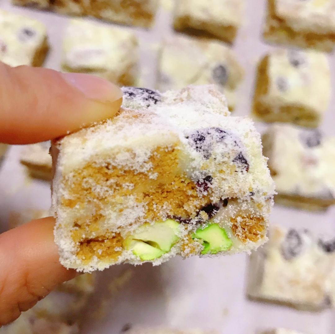 雪花酥（雪花饼，牛轧奶芙，奶酥）