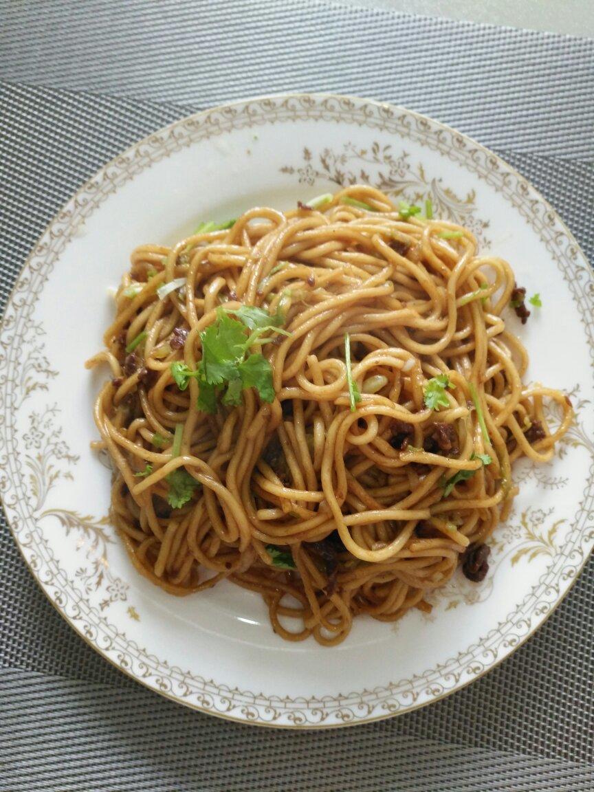 牛肉炒面