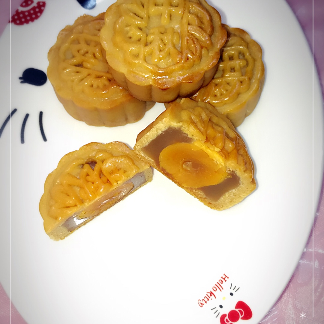 广式月饼——蛋黄莲蓉月饼