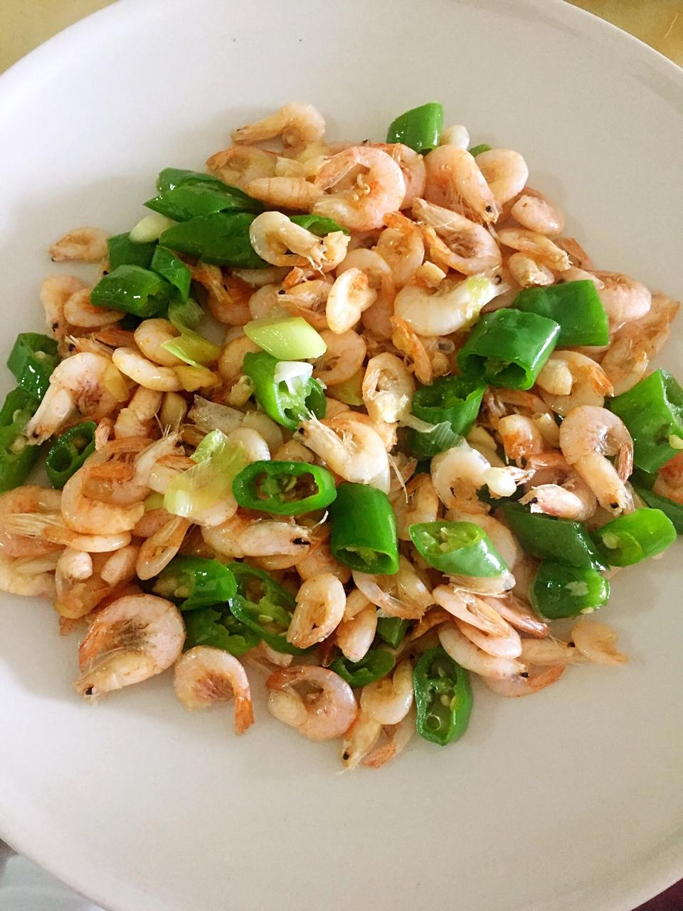 家常徽菜：青椒炒小河虾