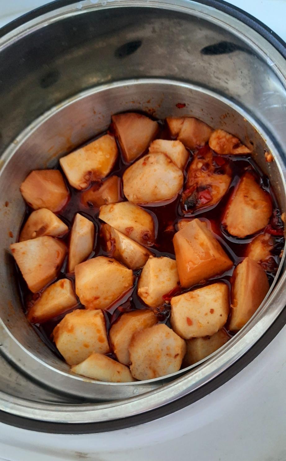 蒸芋头，芋头蒸香肠的做法