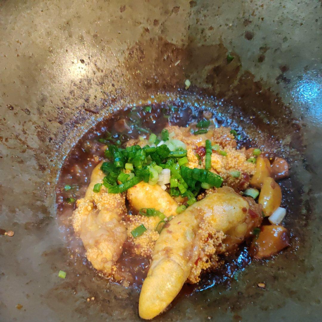 🔥🐟无敌下饭的家常烧鱼籽（干锅鱼杂）🍚🥤