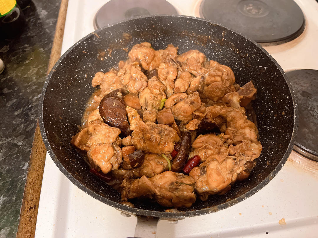 妈妈家的味道，吃了停不下来的红烧鸡翅