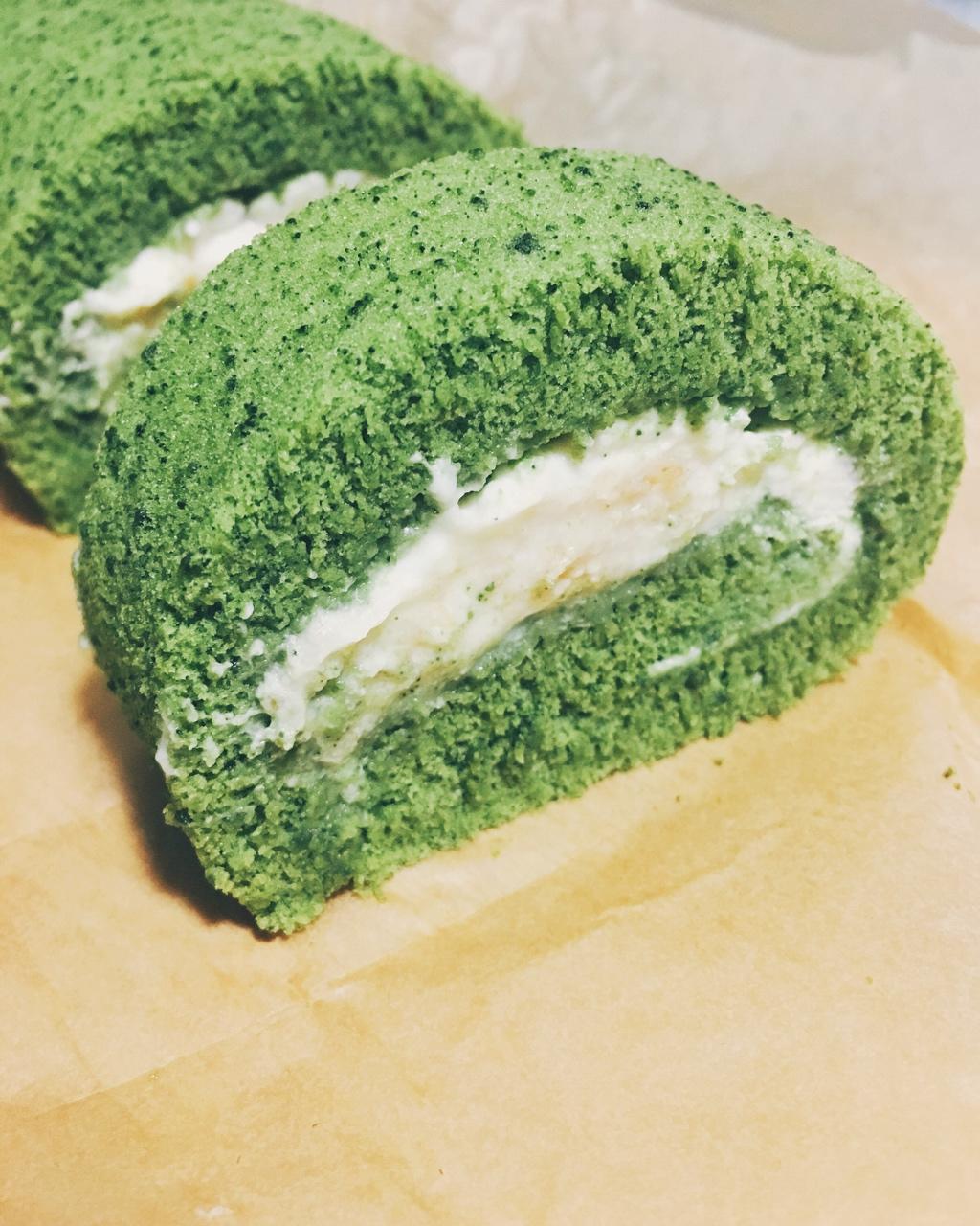 抹茶焦糖芝麻蛋糕卷
