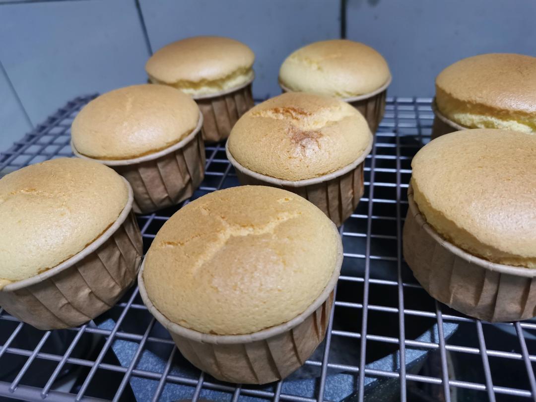 炼乳纸杯蛋糕