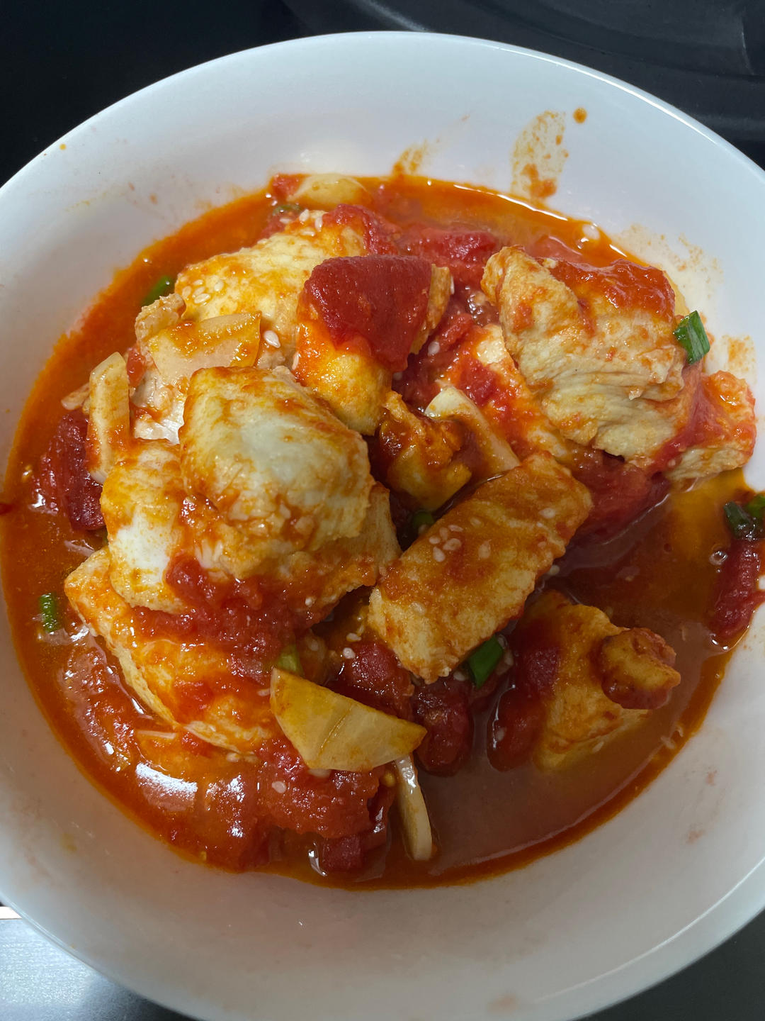 番茄鱼巴沙鱼（也可以用番茄龙利鱼），番茄酱汁超浓郁，营养又下饭！