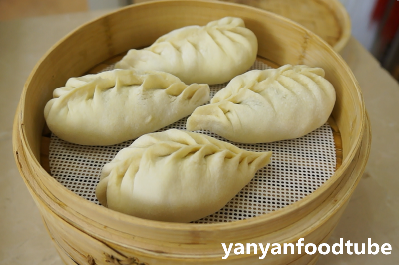萝卜粉条麦穗包子Turnip & GlassNoodle Steamed Dumplings