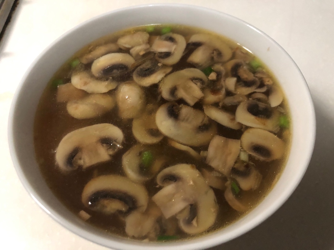口蘑豆腐汤