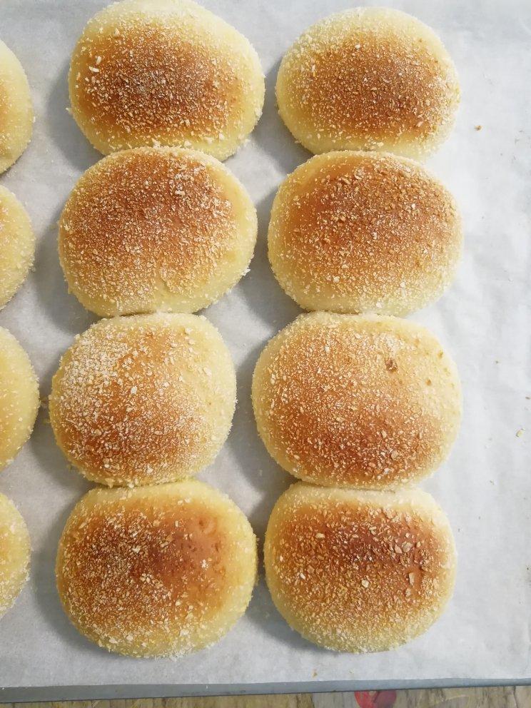 一次发酵椰蓉餐包