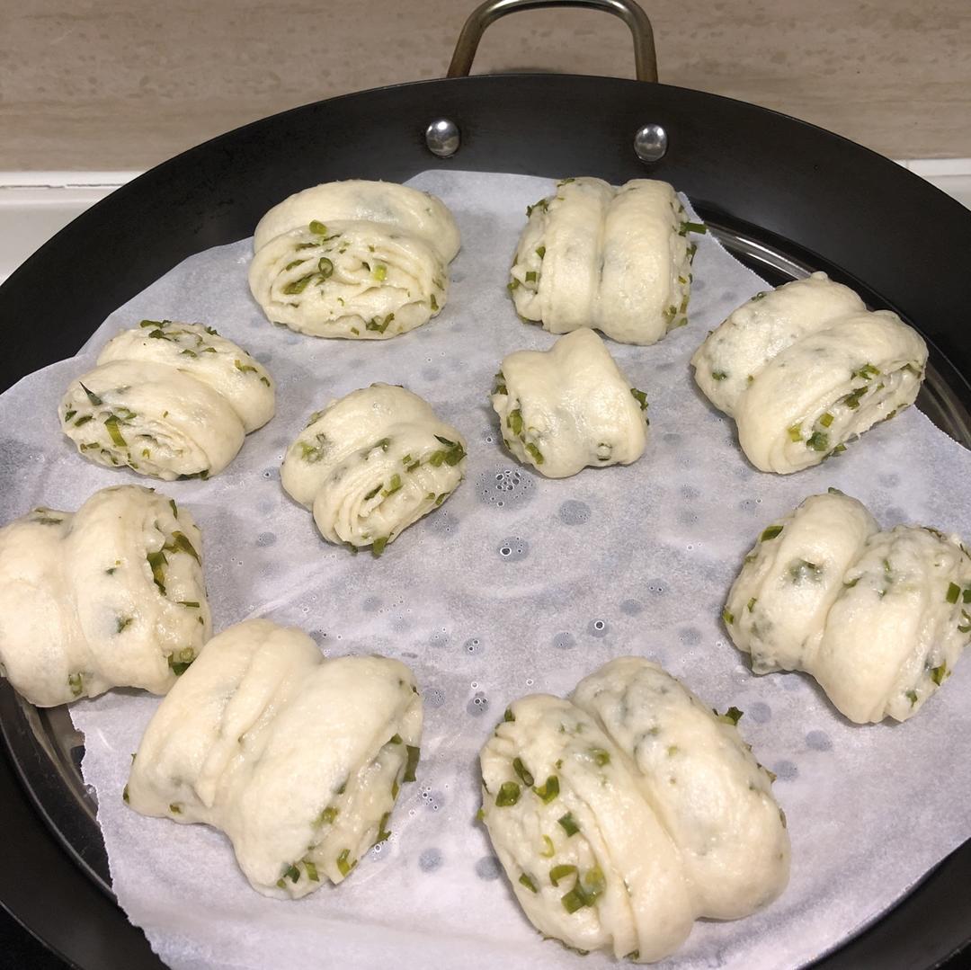 传统的葱油花卷