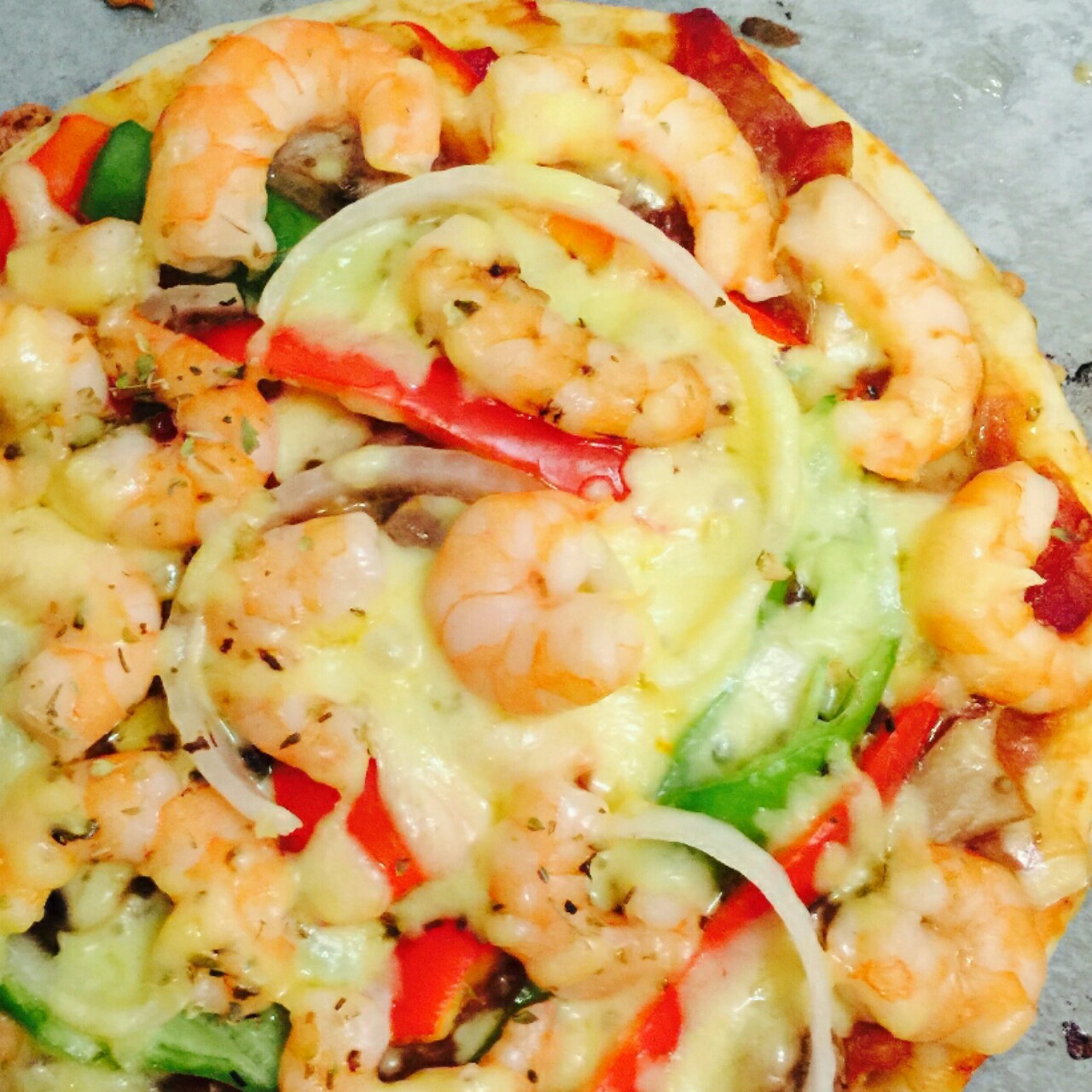 海梨做的【鲜虾仁培根披萨】