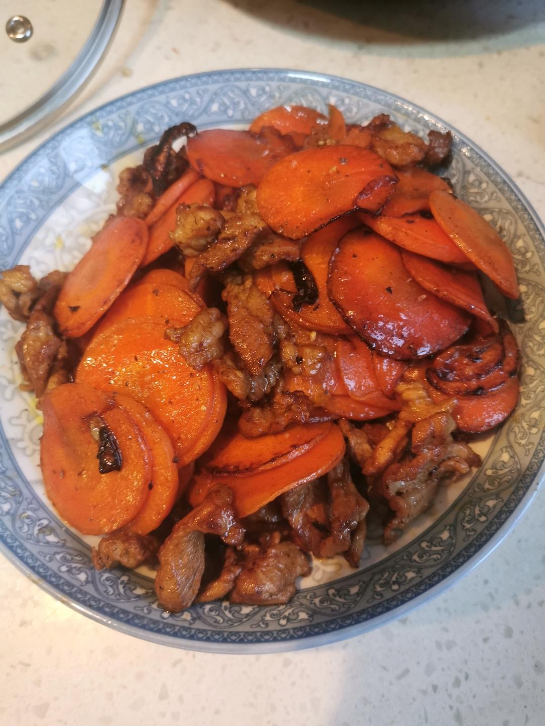 超下饭的胡萝卜炒肉