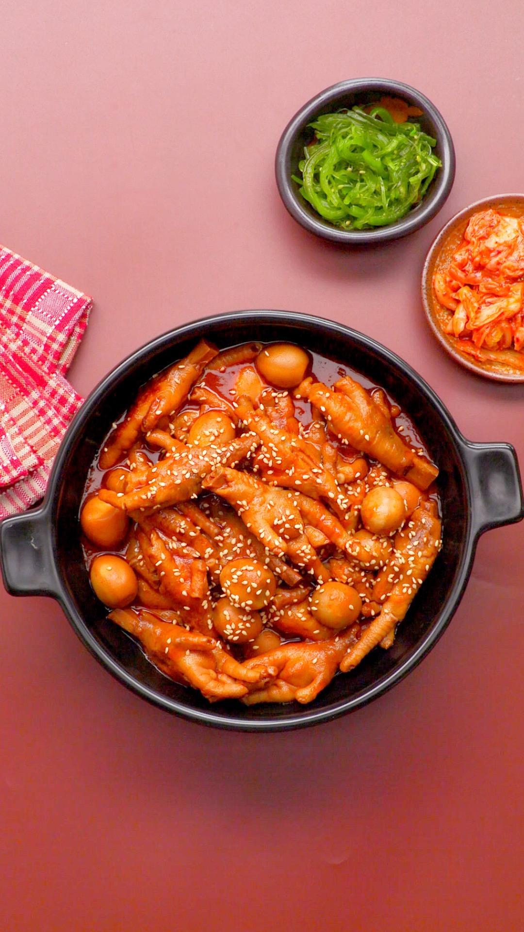 香辣韩式卤鸡爪的做法