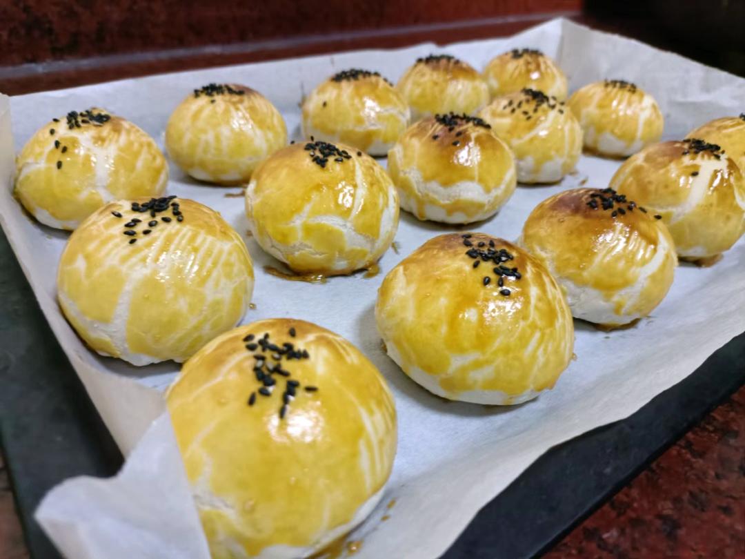 蛋黄酥