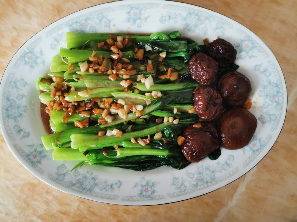 耗油香菇菜心