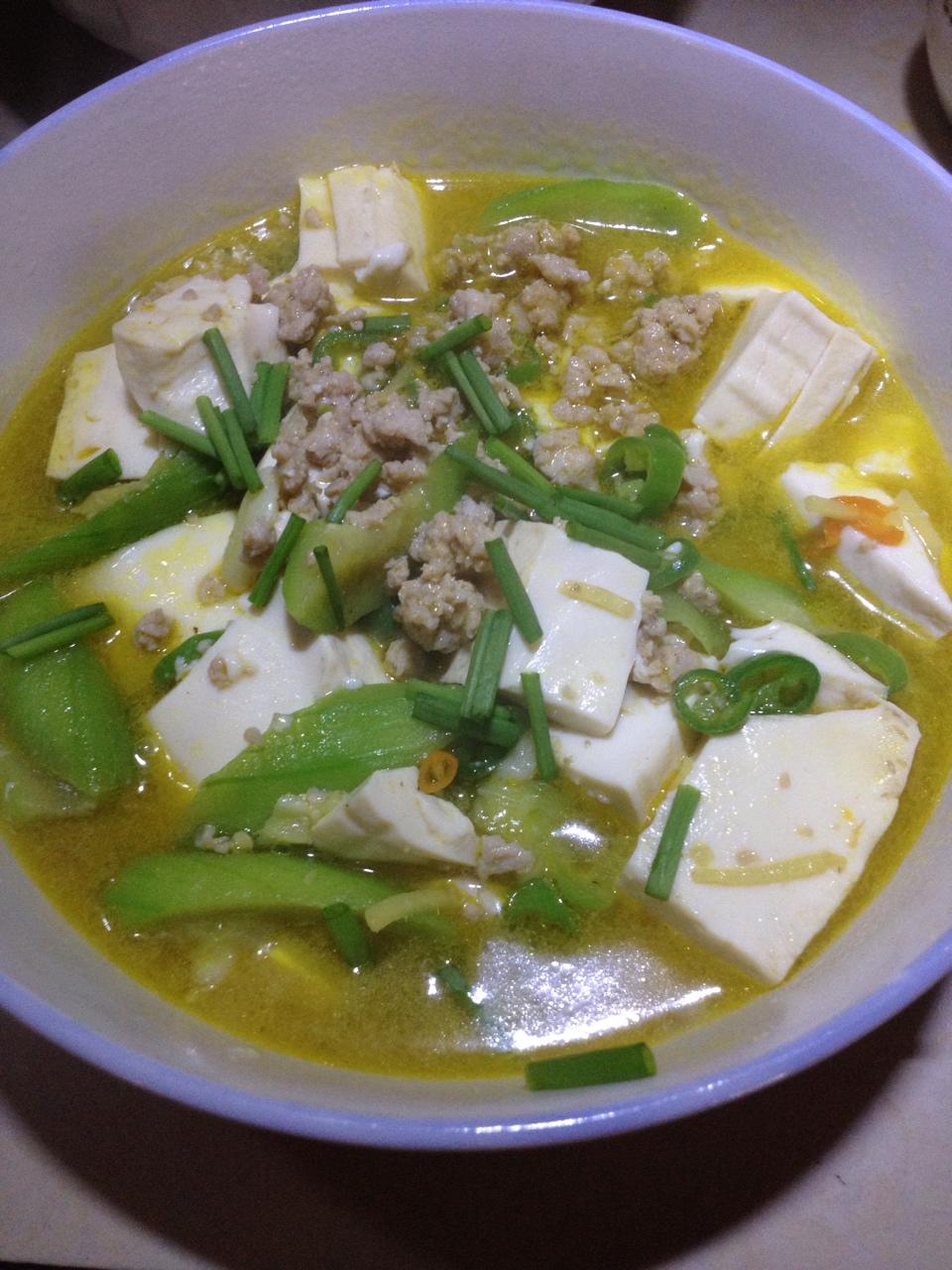 洛少年做的丝瓜炖豆腐