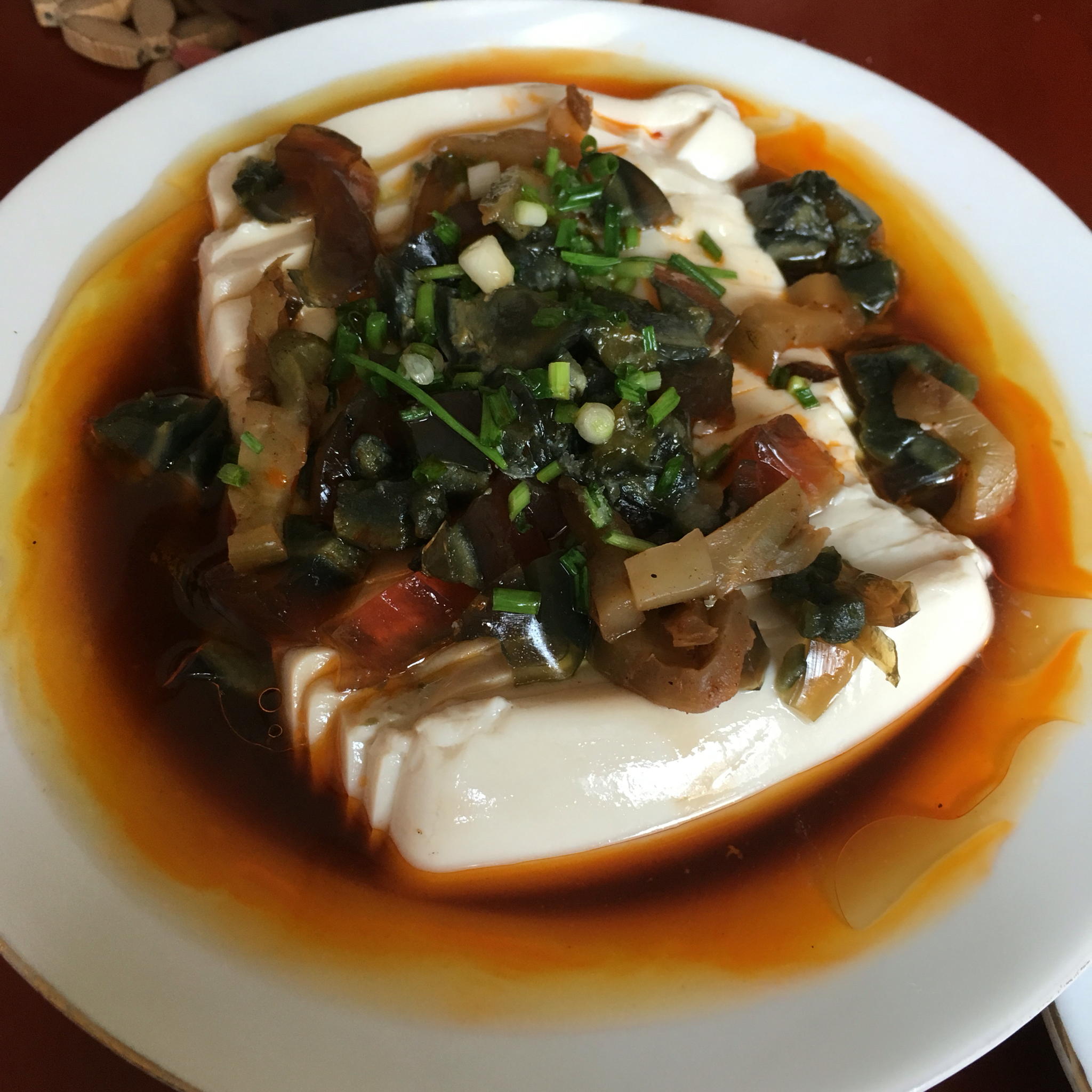 皮蛋拌豆腐