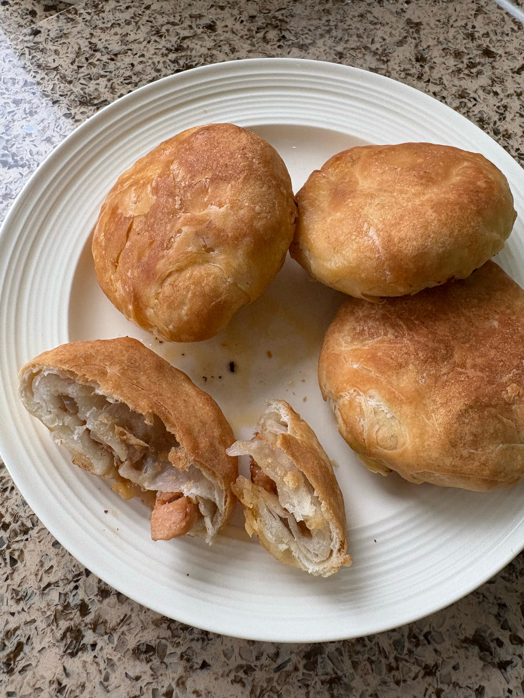 奥尔良鸡肉馅饼