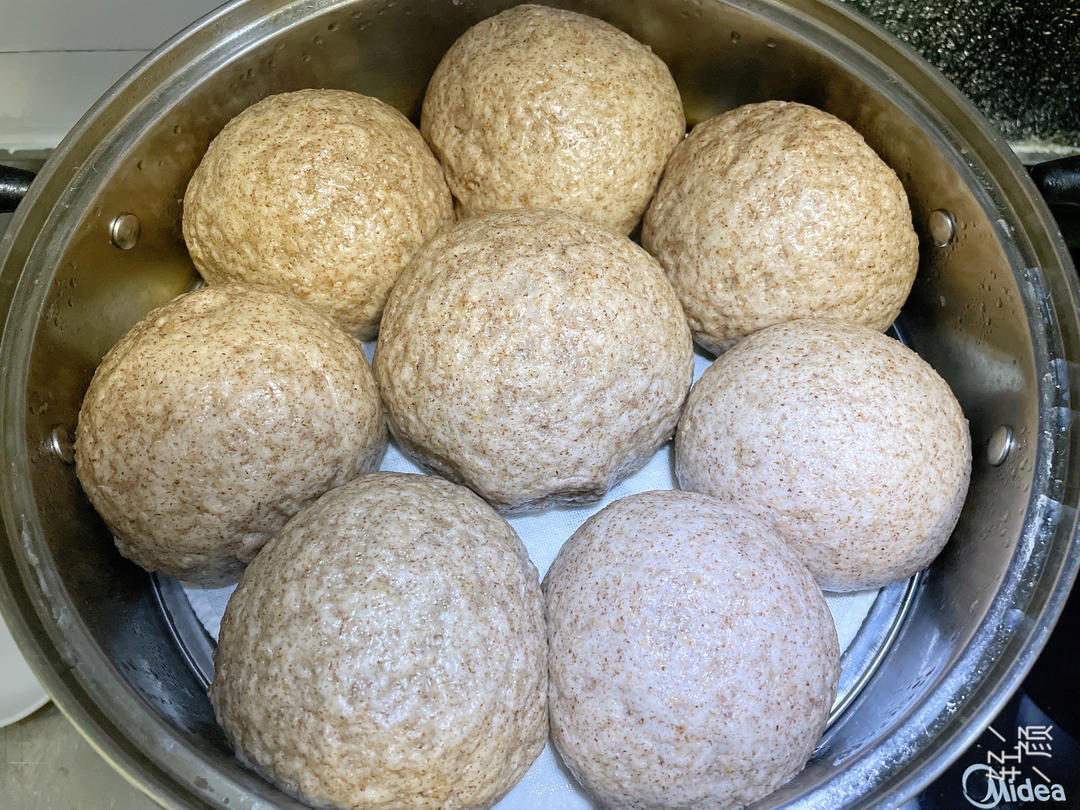 无油无糖松软的全麦馒头